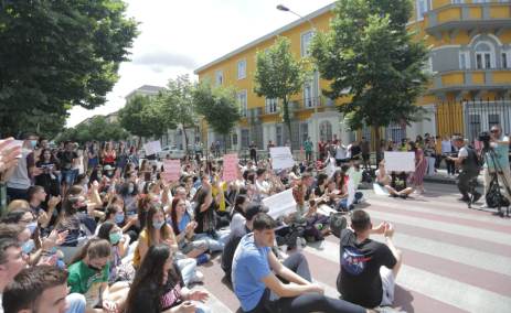 Protesta e maturanteve per provimin e matematikes: MASR merr vendimin